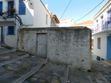 Skopelos-Town-House-Private-Courtyar-Topos Real Estate-32645