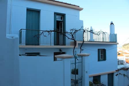 Traditional House - Residential with Panoramic Views-Topos Real Estate