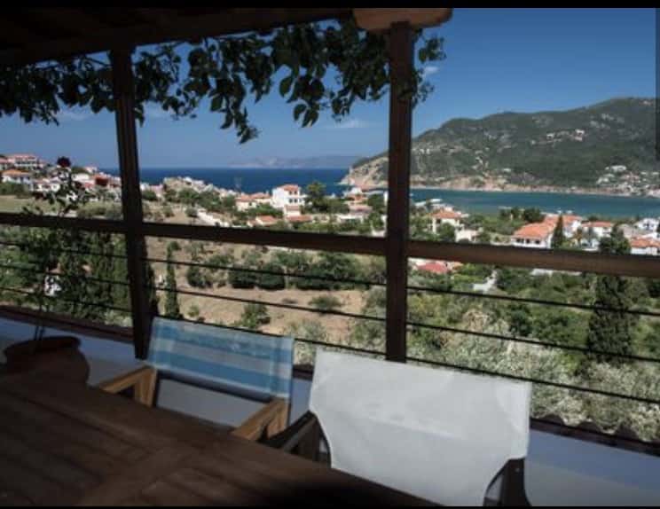 Villa with private pool, overlooking Skopelos Bay_Topos Real Estate_32567_04