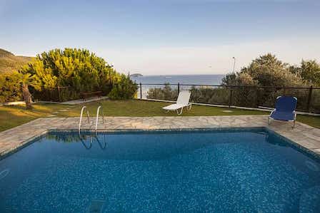 Sea View Villa with pool in Glossa _ft