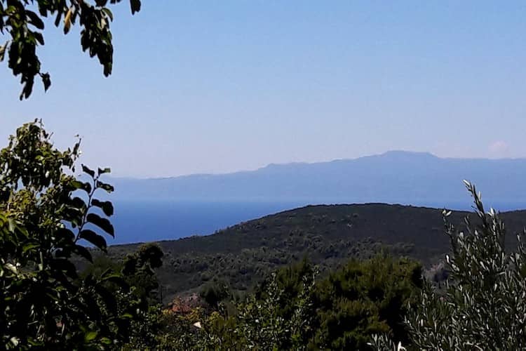 Two-storey Villa on a peaceful area overlooking Skopelos_TOPOSREALESTATE_2