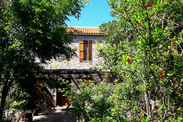 Two-storey Villa on a peaceful area overlooking Skopelos_TOPOSREALESTATE_4