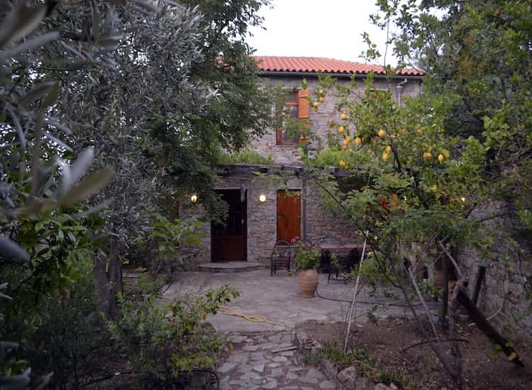 Two-storey Villa on a peaceful area overlooking Skopelos_TOPOSREALESTATE_5