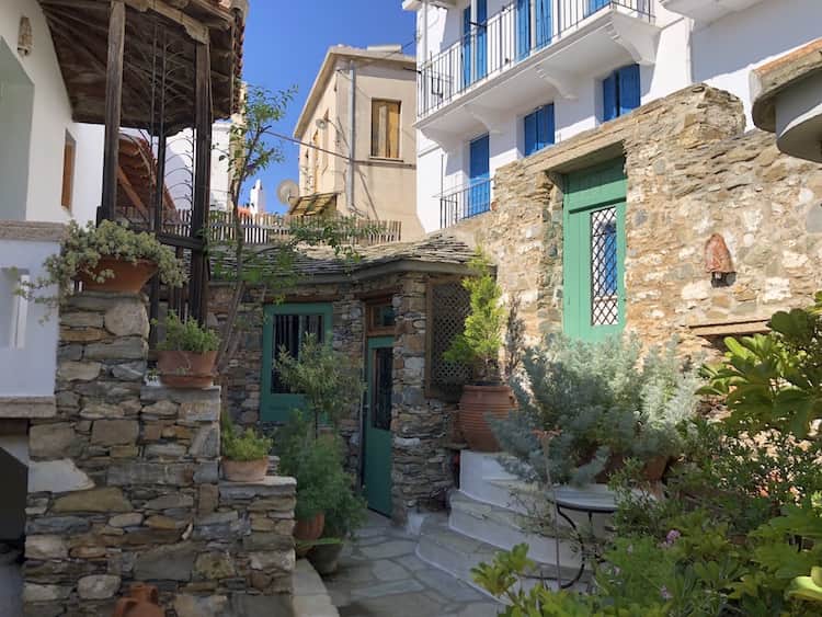 A Traditional House with Character in SKopelos Town - Topos Real estate_32100_00005