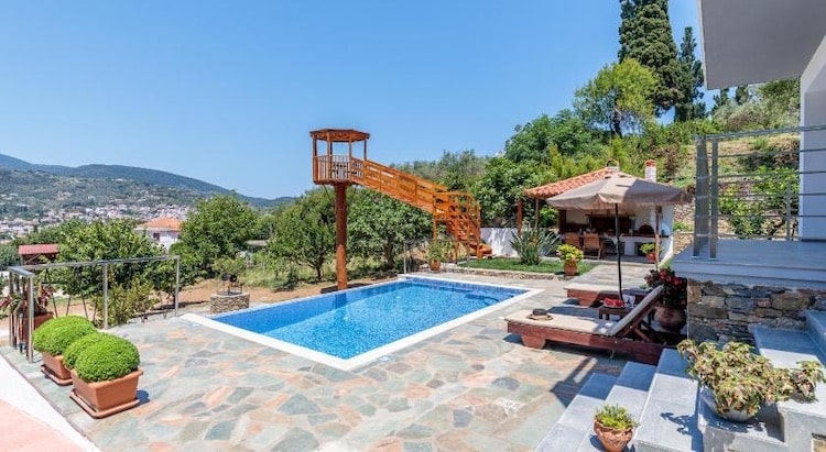 Great Villa - Quiet part of Skopelos Town_ToposRealEstate_3209800011