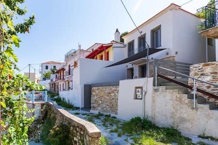 Newly-Renovated-House-in-Skopelos-Town-Fully-Equipped_ToposRealEstate_32107_ft