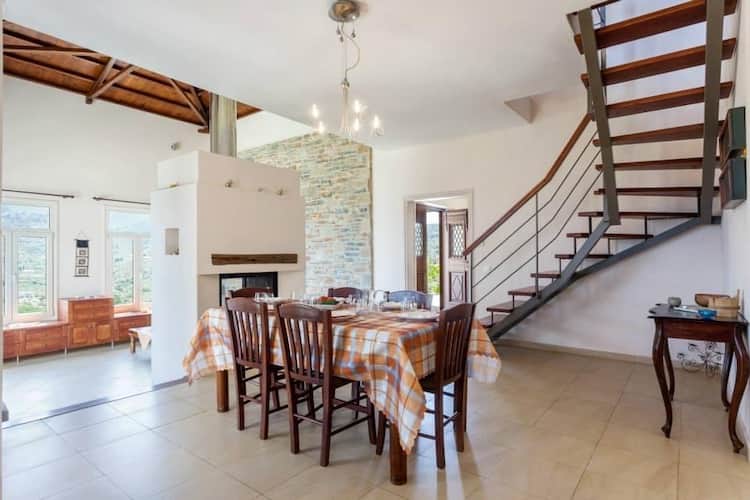 A luxurious Villa across Skopelos Town_ToposRealEstate_32129_00008