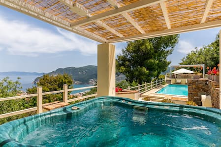 A 3 Bedroom Villa with Panoramic Views